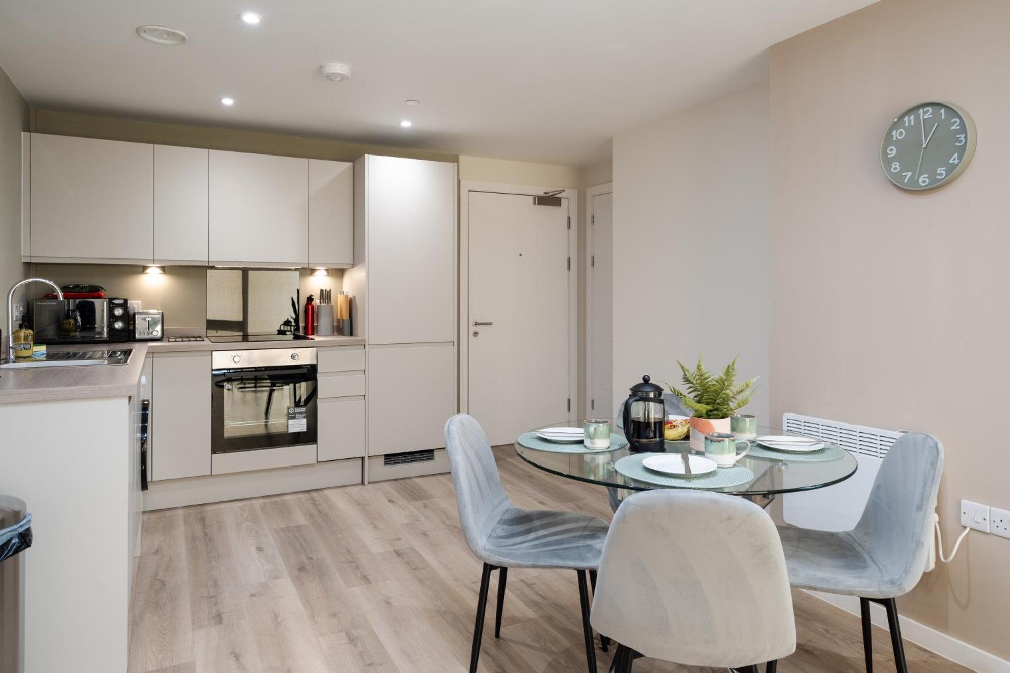 Liverpool City Apartment With Parking & Ev Esterno foto